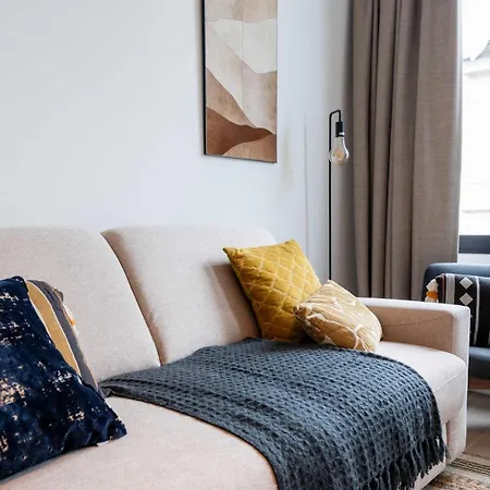 Apartment Modern 6-guest In *